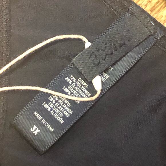 Skims Black Onyx T-String Thong Panties Size 3X - Picture 9 of 10